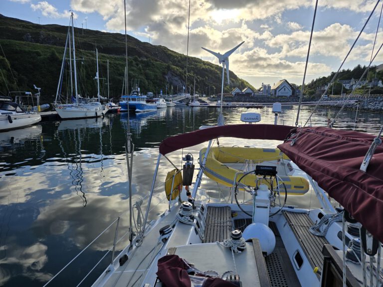 202406 Outer Hebrides, East Loch Tarbert